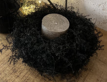 Lade das Bild in den Galerie-Viewer, Kranz schwarz 28cm Wreath Asparagus wild
